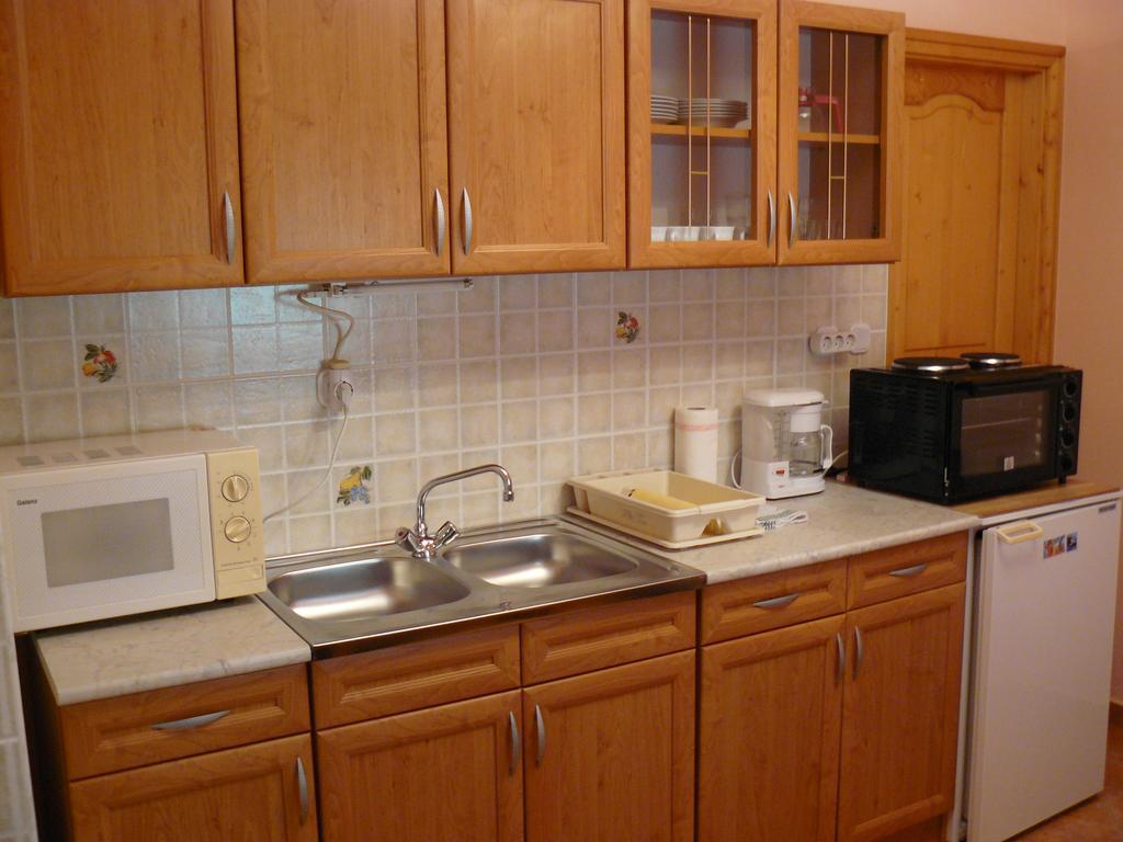 Zsuzsi Apartman ザラカロシュ 部屋 写真