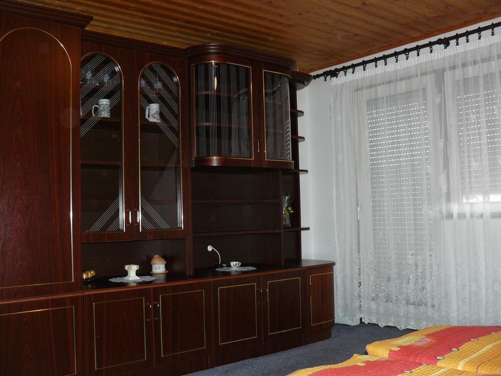 Zsuzsi Apartman ザラカロシュ 部屋 写真