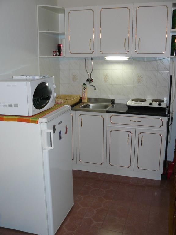 Zsuzsi Apartman ザラカロシュ 部屋 写真