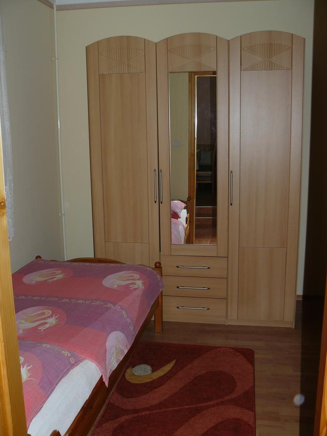 Zsuzsi Apartman ザラカロシュ エクステリア 写真